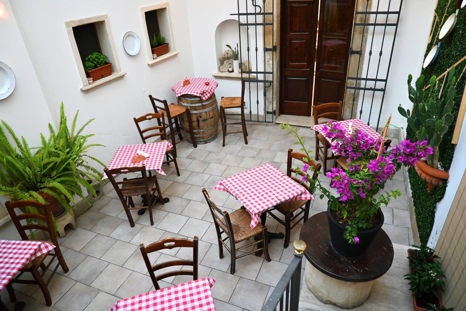 Nonna Lilia Italian Restaurant Courtyard 2